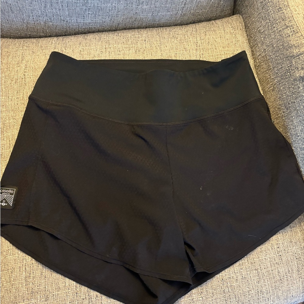 Oiselle High Rise Roga Shorts - Picture 2 of 3